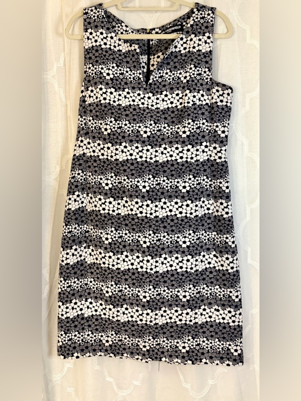 Karl Lagerfeld Paris Black White Floral Sheath Dress Size 8 Chic Career Classic - Picture 3 of 15